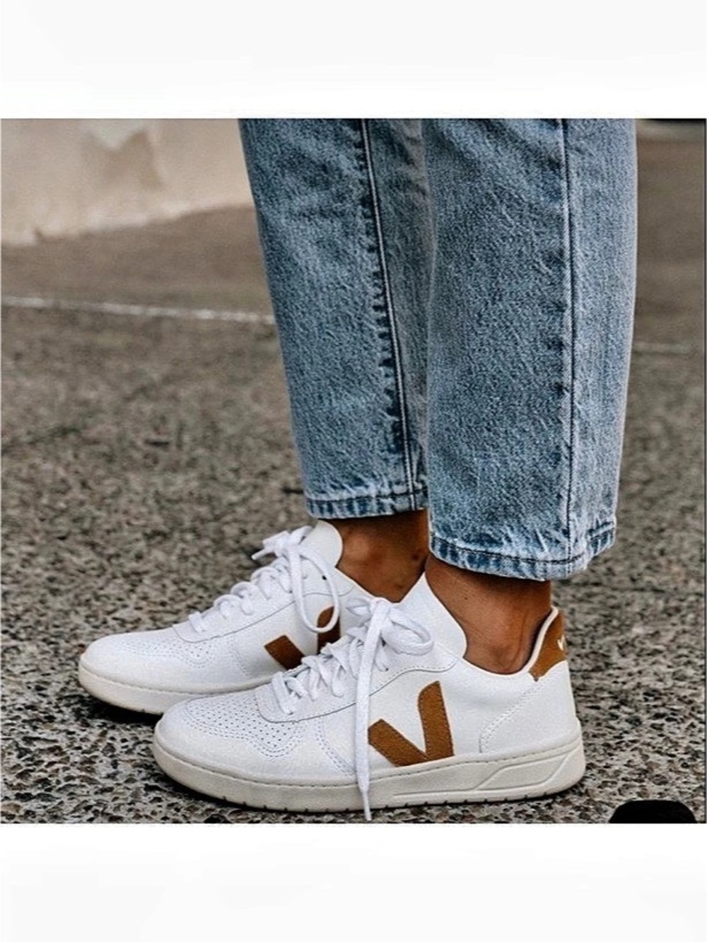 Veja V-10 Sneakers in White & Brown US 7 - New